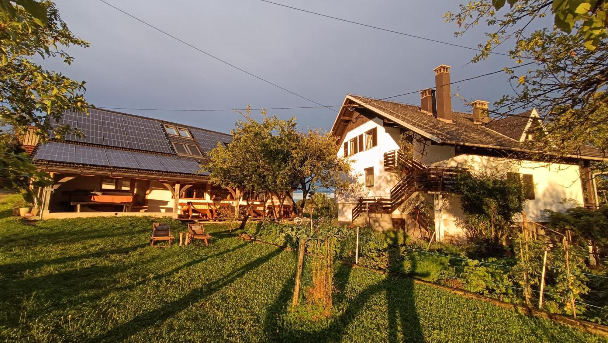 Tourist Farm Strle With Great Local Food Vila Cerknica Exterior foto