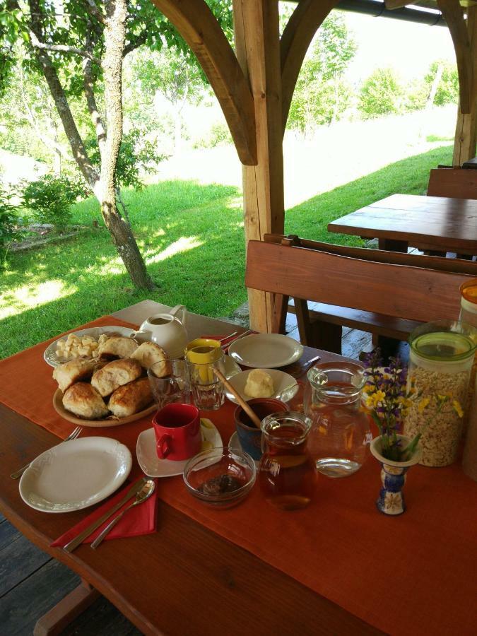 Tourist Farm Strle With Great Local Food Vila Cerknica Exterior foto